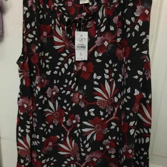 Women's light weight blouse from The Loft, size sm - Picture 5 of 8